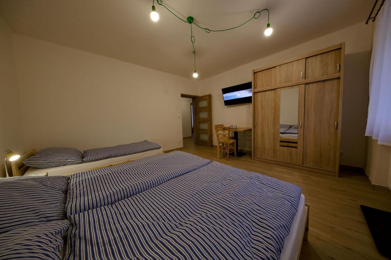 Apartment Apartman Zacler *