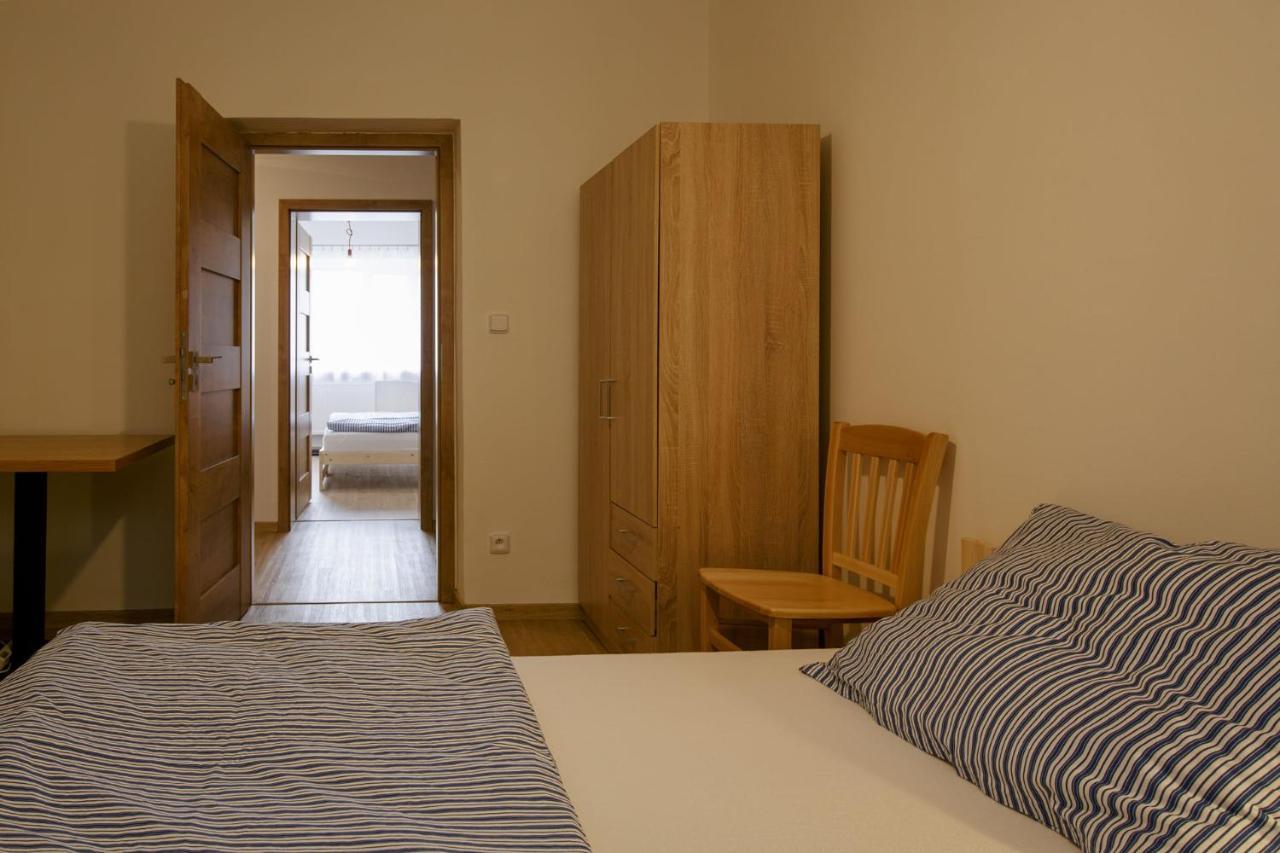 Apartman Zacler 公寓 *